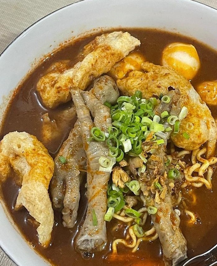 Food Spot Seblak Ceker Auto Ngiler! 20 Seblak Ceker Pedas Nampol Ada di Sini!