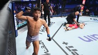 Jeka Saragih Menuju Final Road To UFC: Latihan, Latihan, Latihan