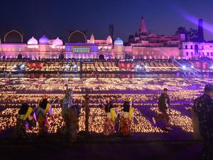 10 Link Twibbon Hari Diwali 2022 dan Sejarah Peringatannya