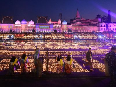 Foto: Gemerlap Cahaya Lampu Hiasi India Saat Rayakan Diwali