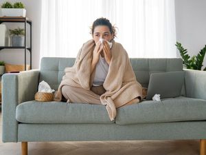 5 Makanan dan Minuman Ini Ampuh Redakan Gejala Flu Batuk
