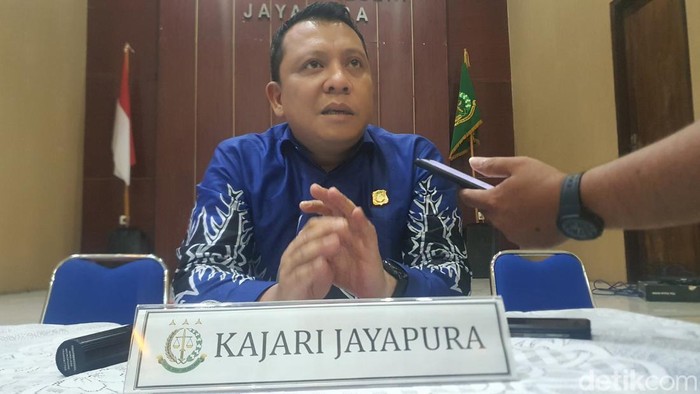 Kepala Kejaksaan Negeri (Kajari) Jayapura Lukas Alexander Sinuraya kepada wartawan, Senin (24/10/2022).