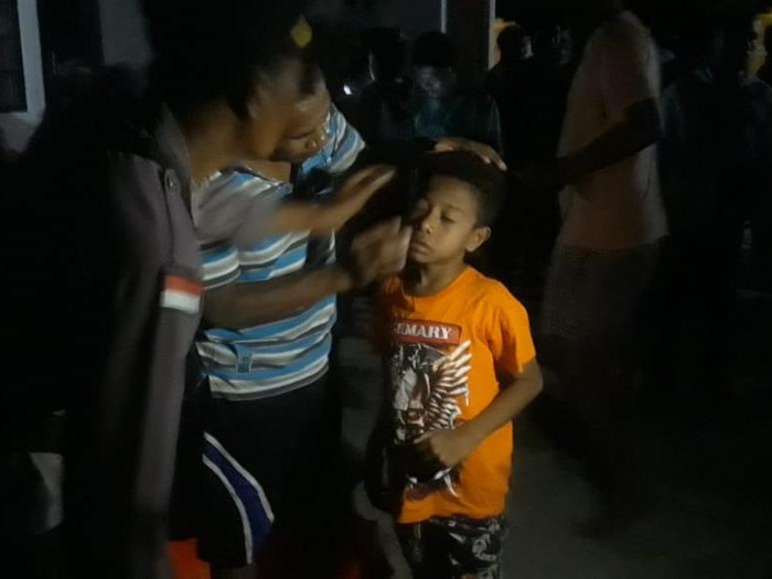 Kepala Kantor Badan Pencarian dan Pertolongan Kupang I Putu Sudayana SE.M.Ap dikonfirmasi detikBali menegaskan, total hingga senin malam pukul 23.00, ada sebanyak 291 penumpang yang dievakuasi. 14 di antaranya meninggal.