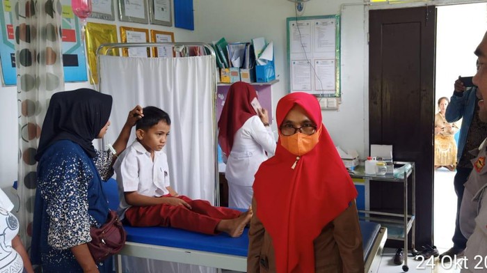 Keracunan massal siswa SD di Muna, Sulawesi Tenggara (Sultra).