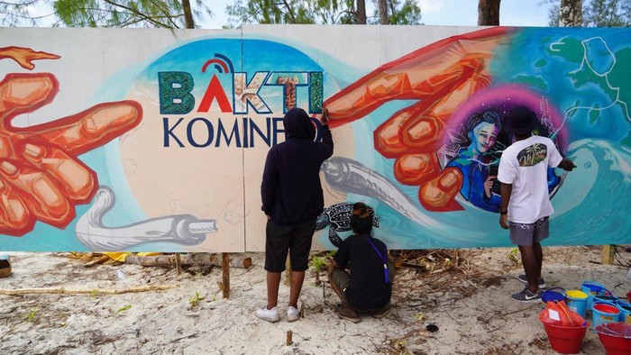 BAKTI (Badan Aksesibilitas Telekomunikasi dan Informasi) Kominfo berpartisipasi dalam Festival Pesona Meti Kei (FPMK) yang diselenggarakan oleh Pemerintah Kabupaten Maluku Tenggara pada 21-16 Oktober 2022 di Pantai Ngiarwarat.