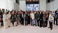 Hal ini disampaikan Mendag Zulkifli Hasan dalam pembukaan JFW 2023 di Jakarta, pada hari ini, Senin (23/10). Turut hadir pada acara ini Chairman Jakarta Fashion Week Svida Alisjahbana. Pada acara ini, Mendag Zulkifli Hasan didampingi Direktur Jenderal Pengembangan Ekspor Nasional Didi Sumedi.