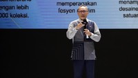 Menteri Perdagangan Zulkifli Hasan menegaskan kehadiran Jakarta Fashion Week (JFW) harus dapat menumbuhkan industri fesyen di Tanah Air dan sekaligus mampu menyerbu pasar global. Pemerintah berkomitmen mendukung dan memfasilitasi pertumbuhan industri fesyen Indonesia.