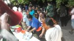 Potret Korban Selamat Kapal Terbakar di Perairan NTT