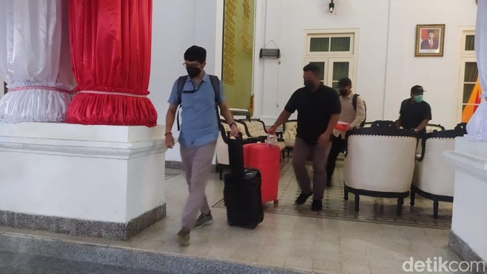 KPK geledah pemkab bangkalan