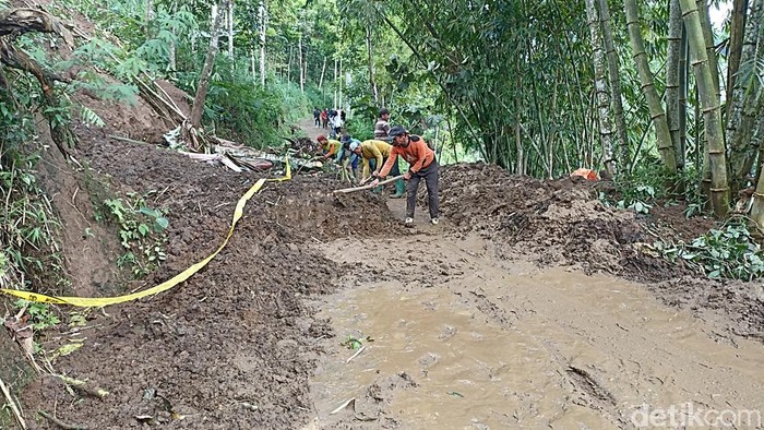 longsor di tulungagung