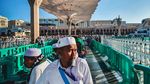 Mengunjungi Makam Nabi Muhammad SAW di Madinah