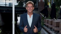 Michael Dudikoff, tidak memiliki pengalaman seni bela diri sampai film itu dibuat. Ia hanya seorang model fesyen yang dilatih atletik, senam, tari dan berenang.  Foto: dok Instagram.