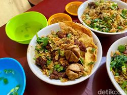 5 Mie Ayam Enak di Fatmawati, Pakai Topping Sapi Pedas hingga Uritan