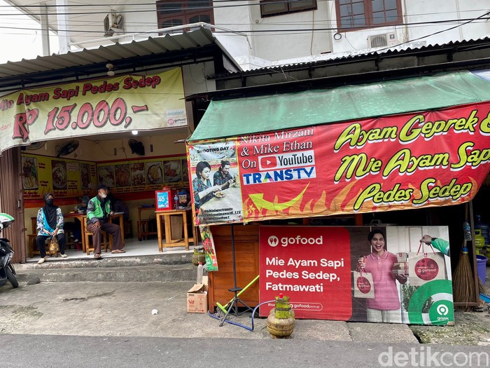 Mie Ayam Sapi Pedes Sedep: Mulur Gurih! Mie Ayam Topping Daging Sapi yang Viral Mie Ayam Sapi Pedes Sedep: Mulur Gurih! Mie Ayam Topping Daging Sapi yang Viral
