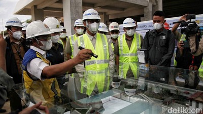 Momen Heru Budi Tinjau Proyek Stasiun Pompa Ancol