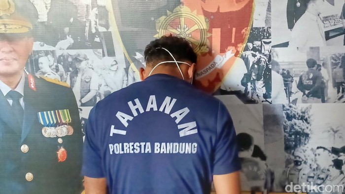Oknum guru di salah satu ponpes di Bandung cabuli tiga santri.