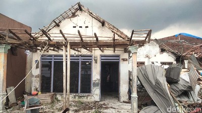 Potret Kerusakan Akibat Terjangan Puting Beliung di Sidoarjo