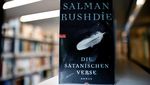 Sosok Salman Rushdie, Novelis Kontroversial yang Ditikam hingga Buta Sebelah