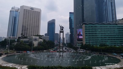 Spot Foto Kece di Jakarta: Halte Bundaran HI