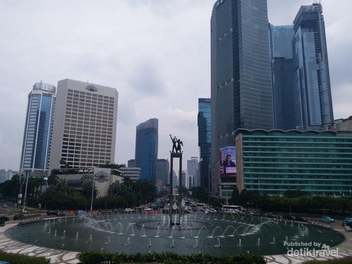 Spot Foto Kece di Jakarta: Halte Bundaran HI