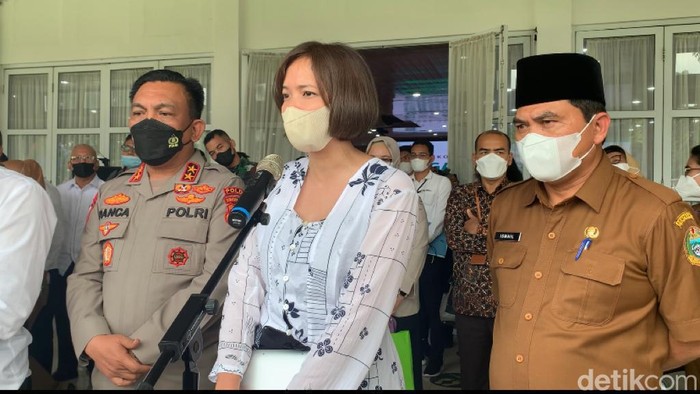 Tenaga Ahli Kesehatan RSUP Adam Malik Inke Nadia Lubis
