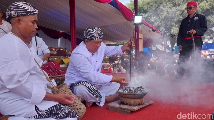 Tradisi Upacara Adat Nyangku di Kecamatan Panjalu Ciamis