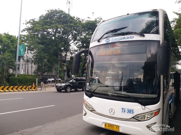 Bus Jakarta Explorer yang memiliki 2 tingkat