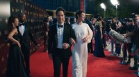 Di bagian awal trailer kita bisa mendengar monolog Scott Lang soal dirinya yang semakin populer. Dia jadi salah satu Avengers yang eksis di berbagai acara hingga jalan di karpet merah. Di serial Ms. Marvel, kita juga tahu bahwa Ant-Man punya podcast dan menceritakan kejadian-kejadian saat mengalahkan Thanos. (Foto: dok. Marvel Studios)