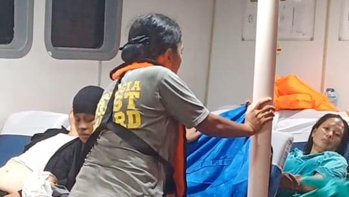 Bakamla Bantu Evakuasi Korban Kapal Cantika 77 Terbakar di NTT (dok Bakamla)