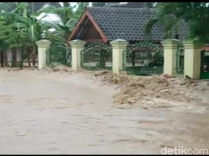 Limpasan Air Kiriman dari Hutan Rendam Sejumlah Desa di Malo Bojonegoro