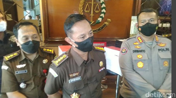 Berkas tersangka Tragedi Kanjuruhan diserahka ke Kejati Jatim