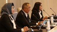 Direktur Utama BNI Royke Tumilaar mengungkapkan pertumbuhan laba yang sehat ini dicapai meski manajemen menerapkan strategi fungsi intermediasi yang selektif.