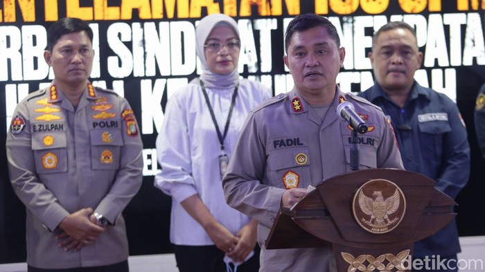 Dalam dua tahun terakhir atau selama kepemimpinan Benny di BP2MI, Fadil menjelaskan telah mengurus 10 berkas perkara terkait PMI.
