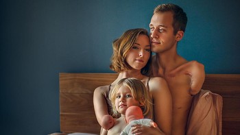 Potret Ashley, James, Elara. Dibuat oleh  Sujata Setia menggunakan Nikon D800 35mm f1.4 Lens. Foto: British Photography Awards