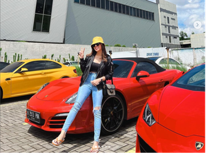 4 Sumber Cuan Clara Shinta yang Heboh Mobil Mewahnya Ditarik Debt Collector