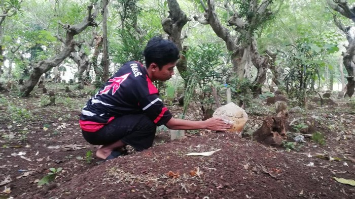 Fissilmi Kaffah (11) meninggal karena gagal ginjal akut