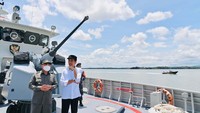 Namun kali ini, Presiden dan rombongan menelusuri jalur laut dengan menggunakan KRI Escolar - 871. Jarak dari Pelabuhan Semayang, Kota Balikpapan ke Pelabuhan Cita Sabut, Kecamatan Sepaku, Kabupaten Penajam Paser Utara ditempuh selama 1 jam.