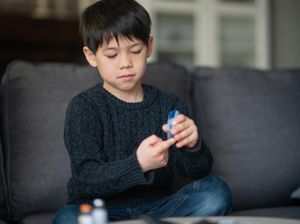Polisi Lacak Pedagang yang Jual Alat untuk Sayat Lengan Siswa SD Situbondo