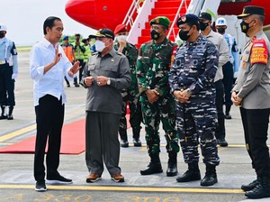 Jokowi Kunker ke Kaltim, Bagikan Bansos hingga Tinjau Infrastruktur IKN