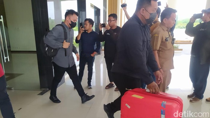 KPK geledah DPRD Bangkalan
