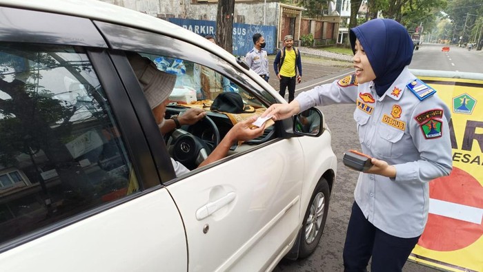 Layanan e-parkir mulai diberlakukan di Kota Malang