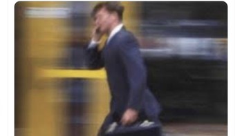 Pengguna WhatsApp tergesa-gesa ke Twitter. Foto: Twitter