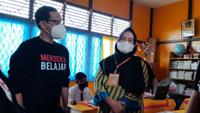 Momen Nadiem Pesan ke Anak SD agar Tidak Takut dengan Asesmen Nasional