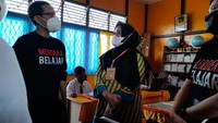 Proktor AN sekaligus guru Bahasa Inggris SDN 01 Sanggau Nur Dwi Novarina menuturkan, siswa semula bingung sehingga butuh waktu memahami soal ceritanya karena masih awal. Berkat simulasi dan gladi bersih kini siswa sudah tak bingung lagi.