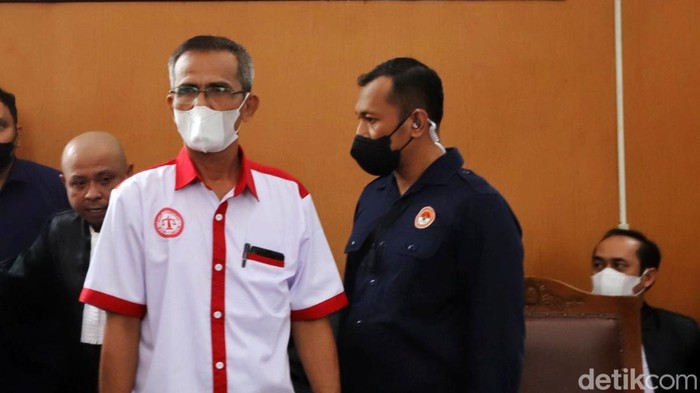 PN Jaksel menggelar sidang lanjutan kasus pembunuhan Brigadir Yosua Hutabarat dengan terdakwa Bharada Eliezer, Selasa (25/10/2022). Keluarga mendiang Yosua dan pengacara dihadirkan sebagai saksi.
