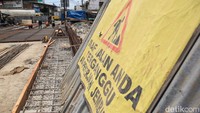 Jembatan tersebut menjadi menjadi salah satu akses penghubung antara Tangerang menuju Cengkareng via Muara Kamal, Jakarta Barat.