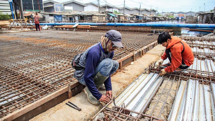 Progres Pembangunan Jembatan Dadap, Tangerang Jembatan Dadap tengah dibangun di atas Sungai Perancis di Kosambi, Tangerang. Pembangunan jembatan tersebut untuk memangkas kemacetan di kawasan tersebut.