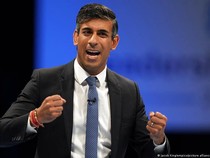 Rishi Sunak Klaim Jet Inggris Tembak Jatuh Banyak Drone Iran