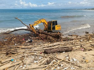 Lihat Sampah di Pantai Kuta, Turis: Apakah Ini Wajar atau...?