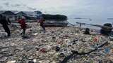 Nasib Pantai di Bandar Lampung yang Penuh Sampah